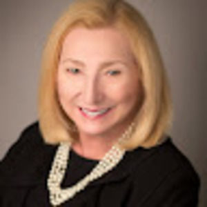 Meet your Posher, Caroline a